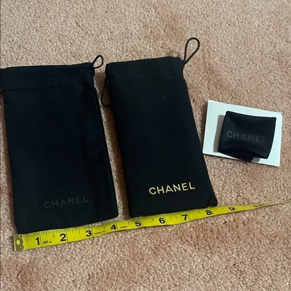 CHANEL (3) pieces Black and Gold Pouch Trio - Picture 1 of 8